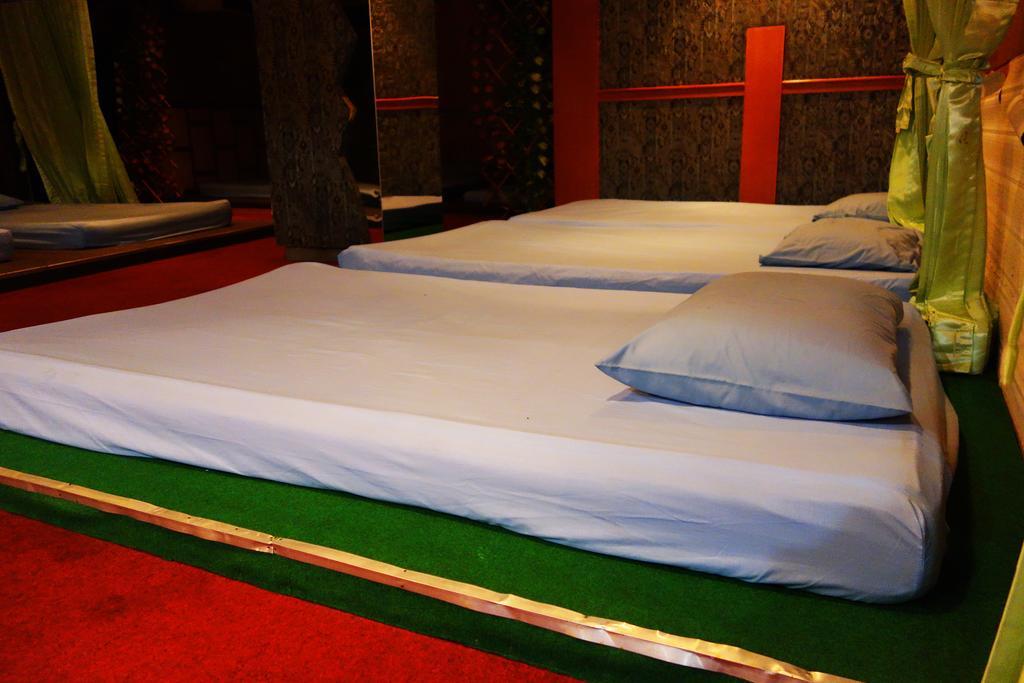 Bavana Hotel Bangkok Exteriör bild