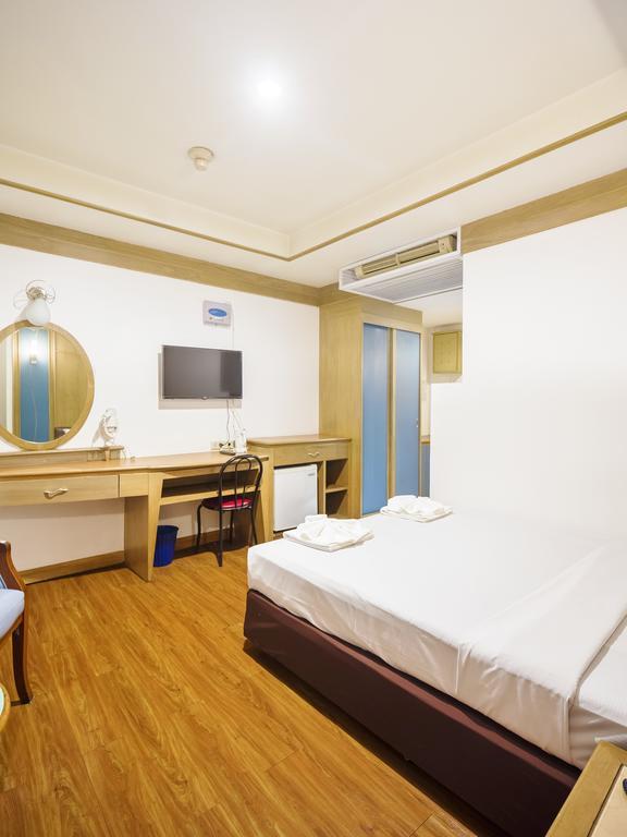 Bavana Hotel Bangkok Exteriör bild