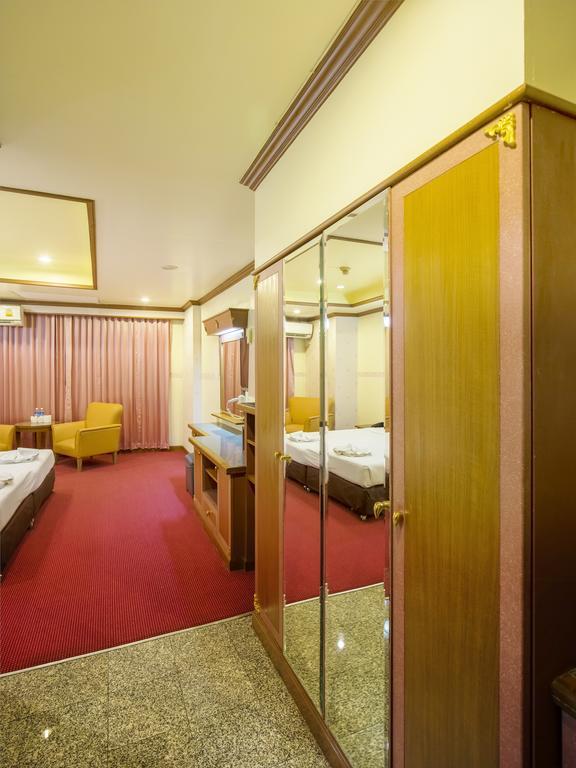 Bavana Hotel Bangkok Exteriör bild