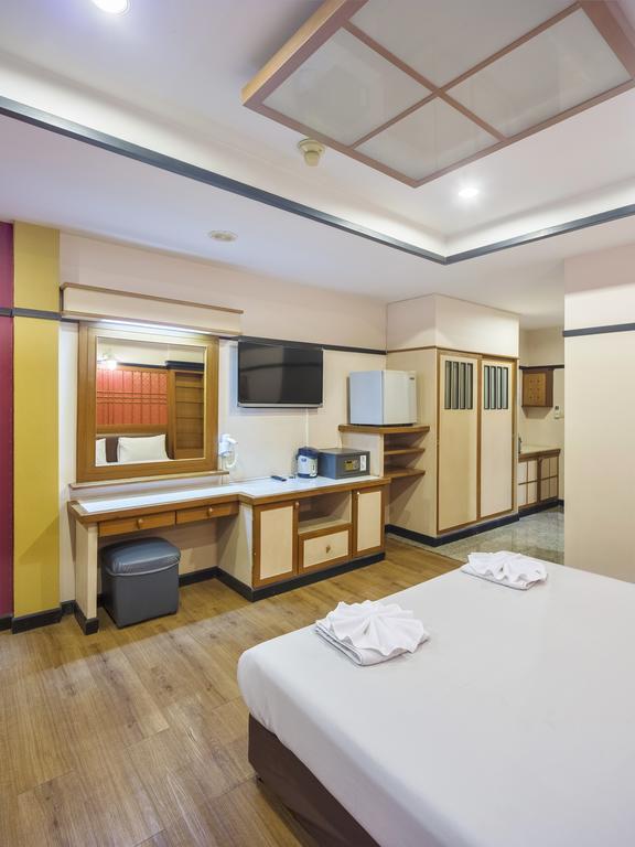 Bavana Hotel Bangkok Exteriör bild